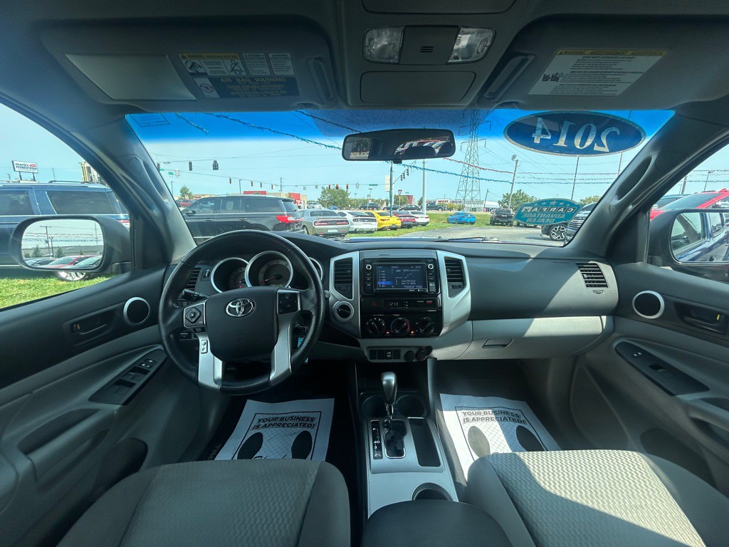 2014 Toyota Tacoma Image 15