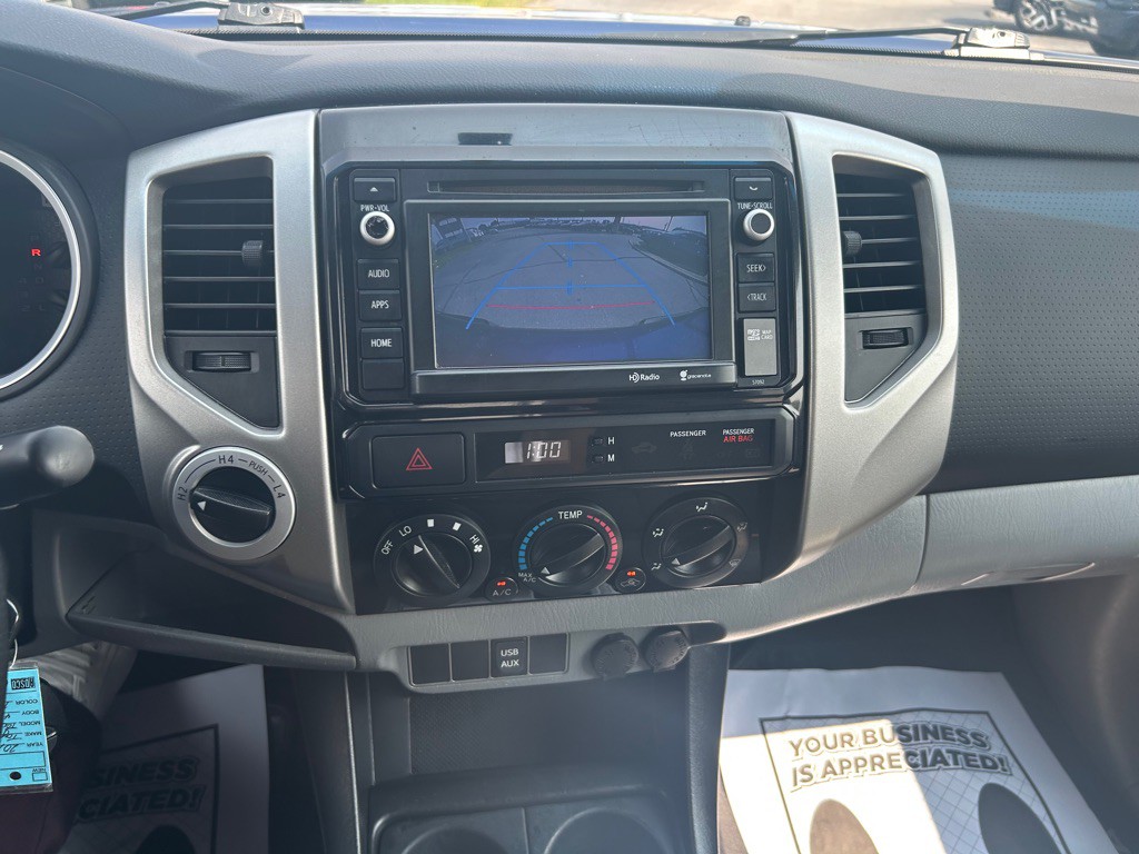 2014 Toyota Tacoma Image 19