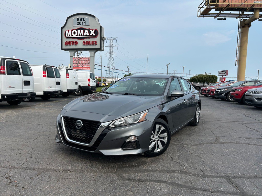 2020 Nissan Altima Image 2