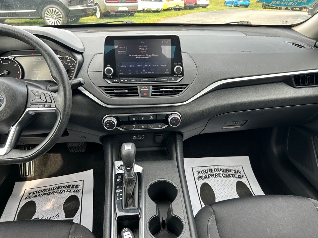 2020 Nissan Altima Image 18