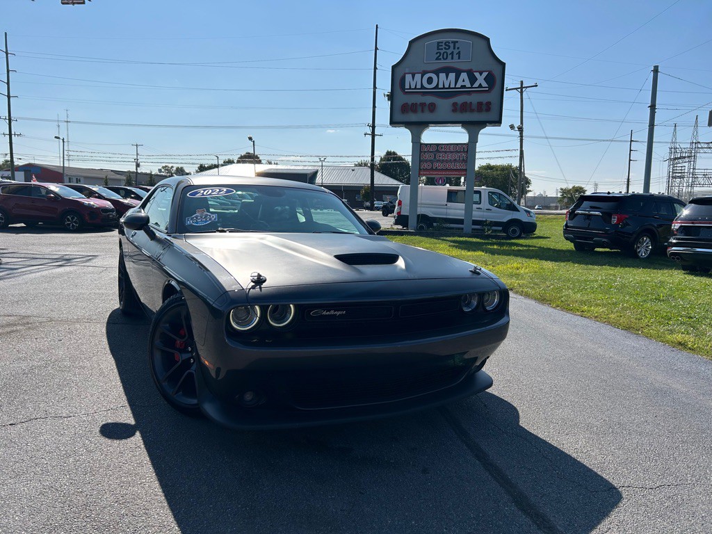 2022 Dodge Challenger Image 1