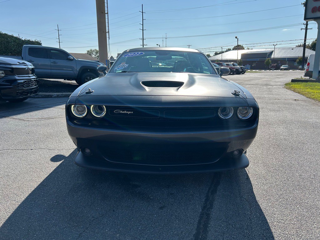 2022 Dodge Challenger Image 3