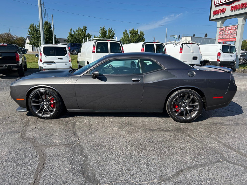 2022 Dodge Challenger Image 6