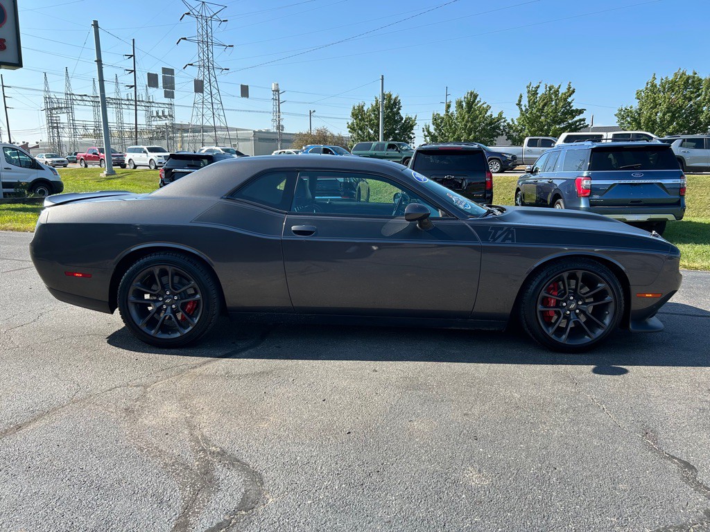 2022 Dodge Challenger Image 10