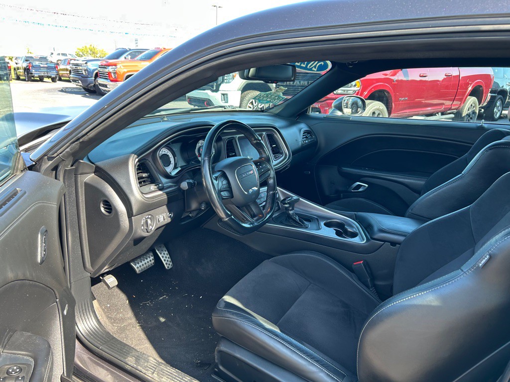2022 Dodge Challenger Image 13