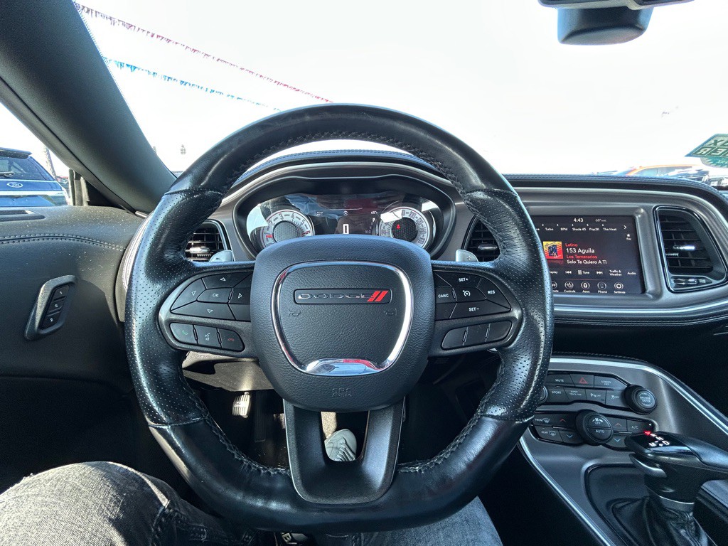 2022 Dodge Challenger Image 14