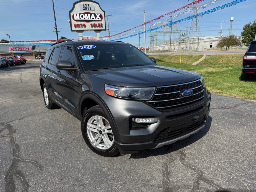 2020 Ford Explorer Image 2