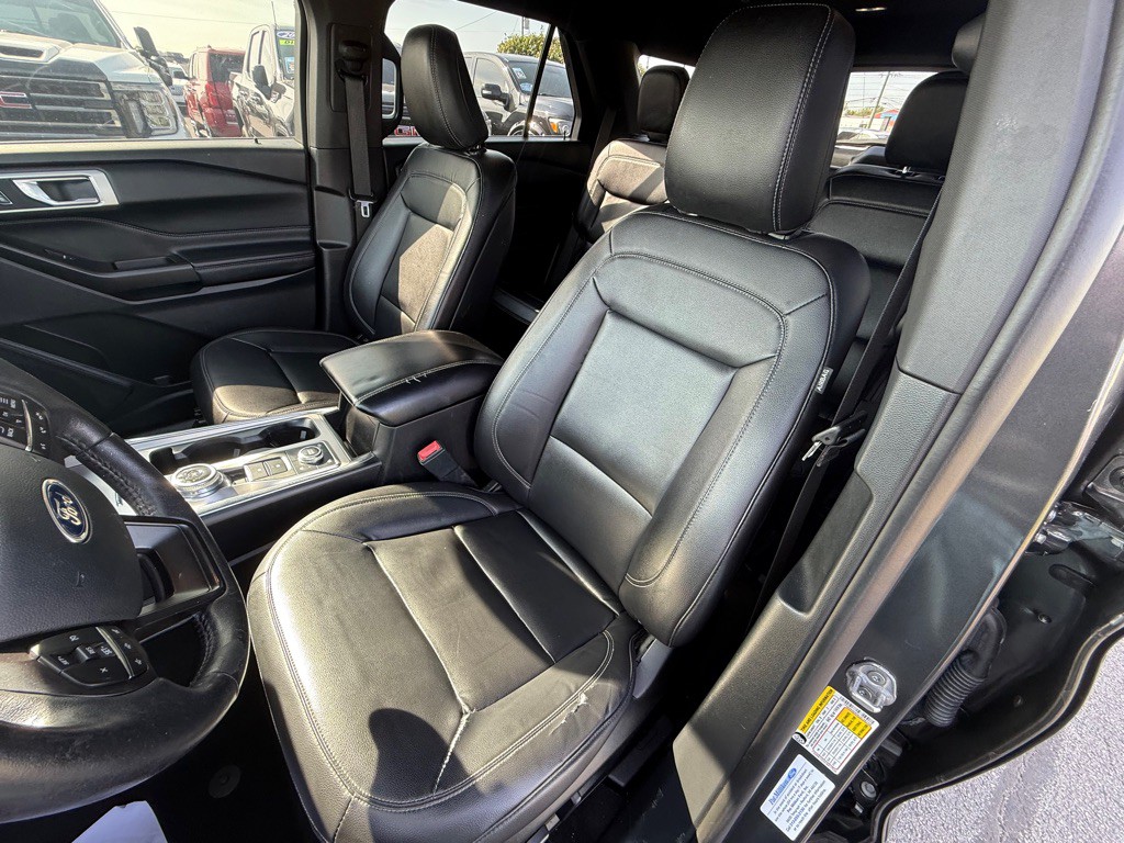 2020 Ford Explorer Image 16