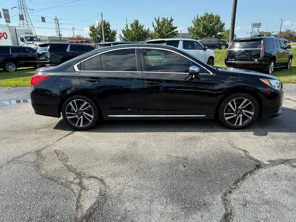2017 Subaru Legacy Image 6