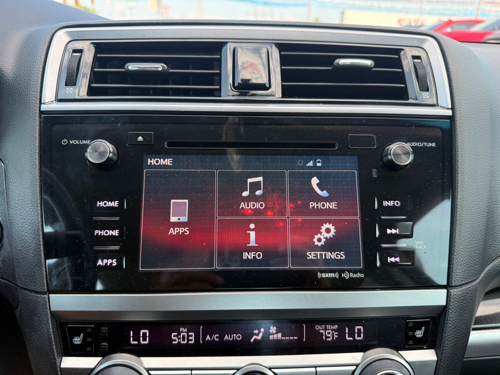2017 Subaru Legacy Image 11