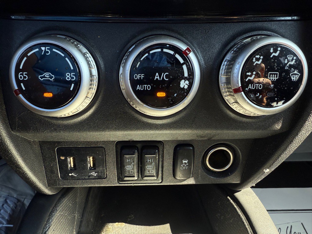 2021 Mitsubishi Outlander Image 12