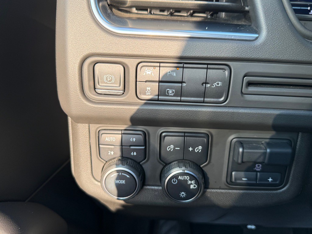 2022 Chevrolet Tahoe Image 18