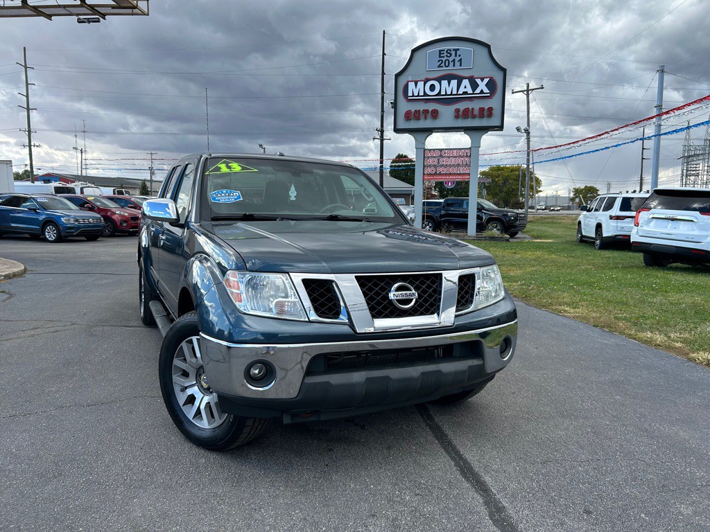 2013 Nissan Frontier Image 1