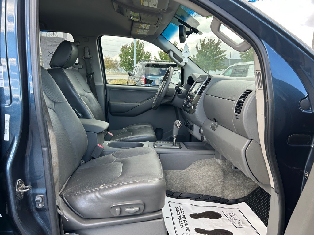 2013 Nissan Frontier Image 11