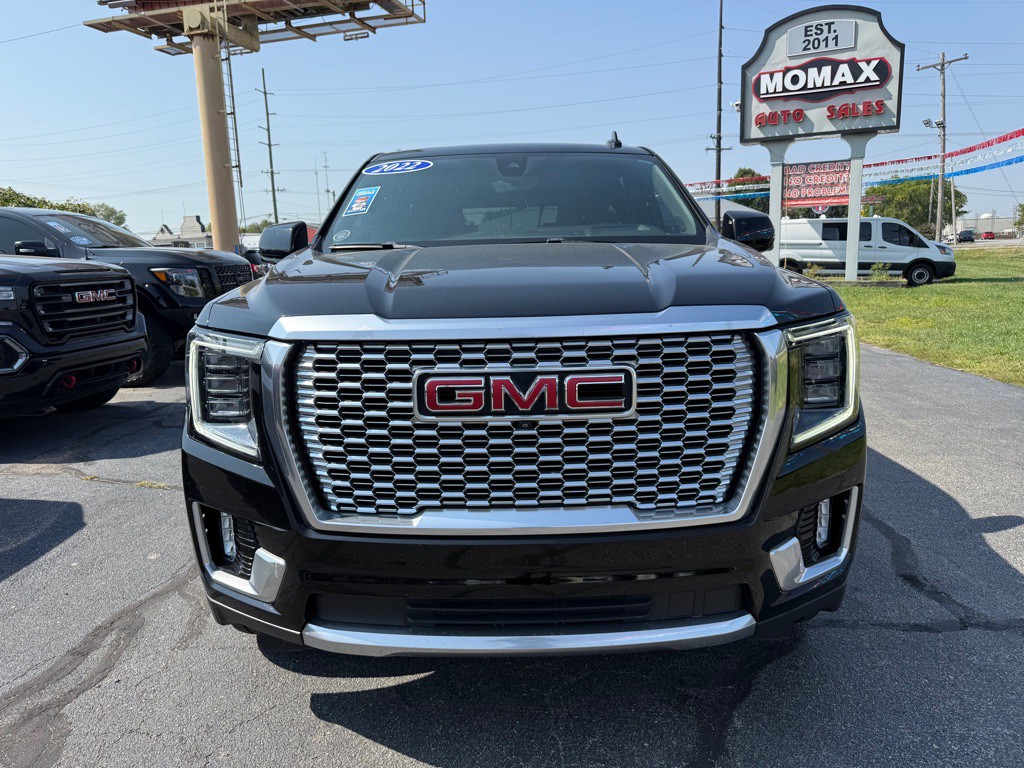 2021 GMC Yukon Image 3