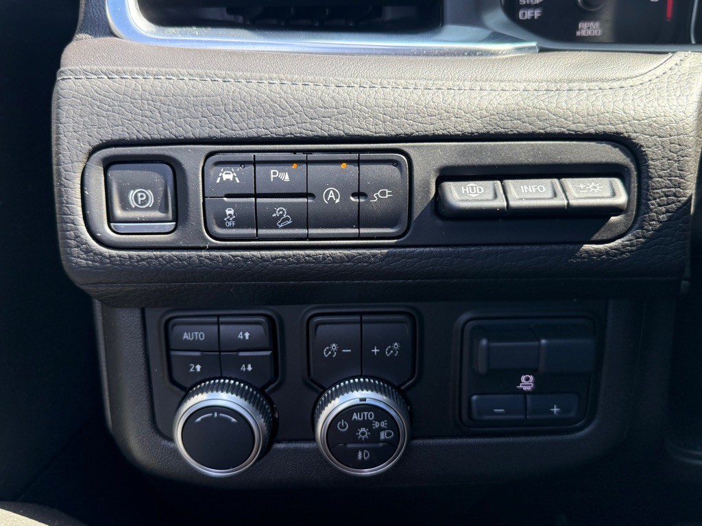 2021 GMC Yukon Image 19