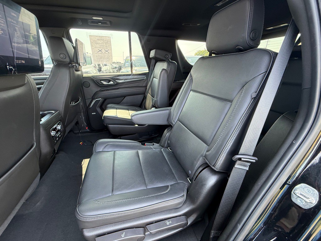 2021 GMC Yukon Image 24