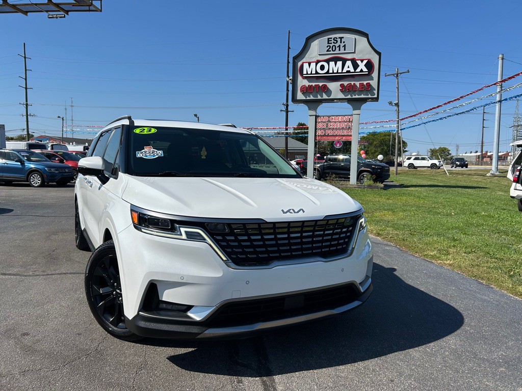 2023 Kia Carnival Image 1