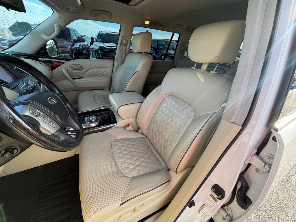 2018 INFINITI QX80 Image 18