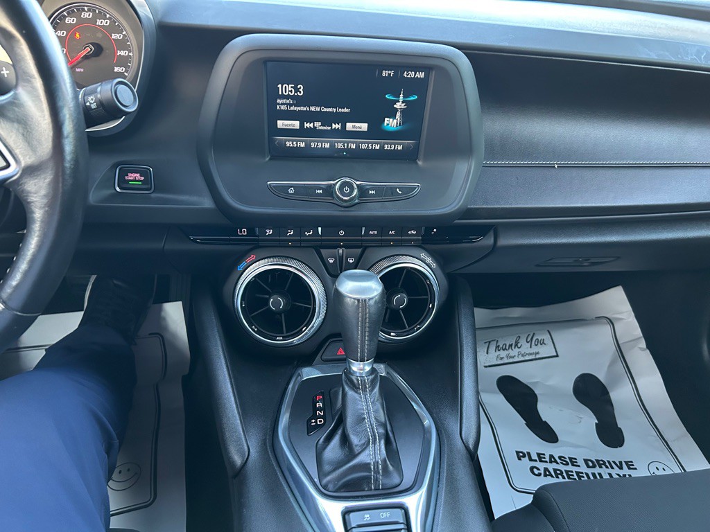 2017 Chevrolet Camaro Image 17