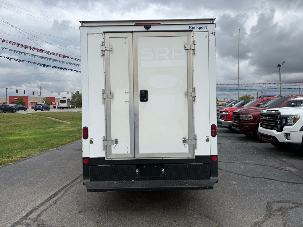 2020 Chevrolet Express Image 6