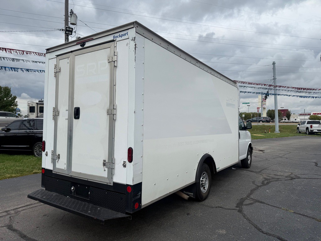 2020 Chevrolet Express Image 7