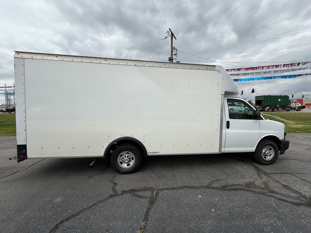 2020 Chevrolet Express Image 8