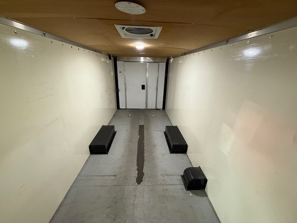 2020 Chevrolet Express Image 12