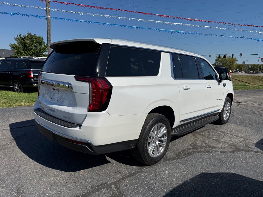 2021 GMC Yukon Image 8