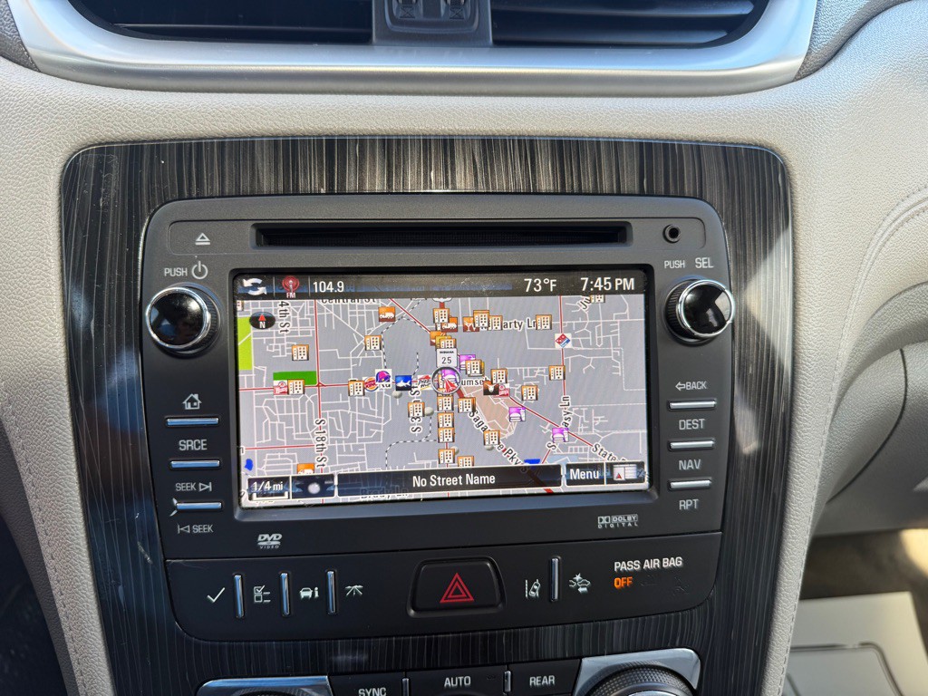 2015 Chevrolet Traverse Image 11