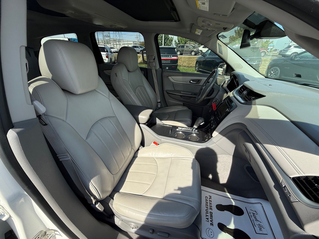 2015 Chevrolet Traverse Image 17