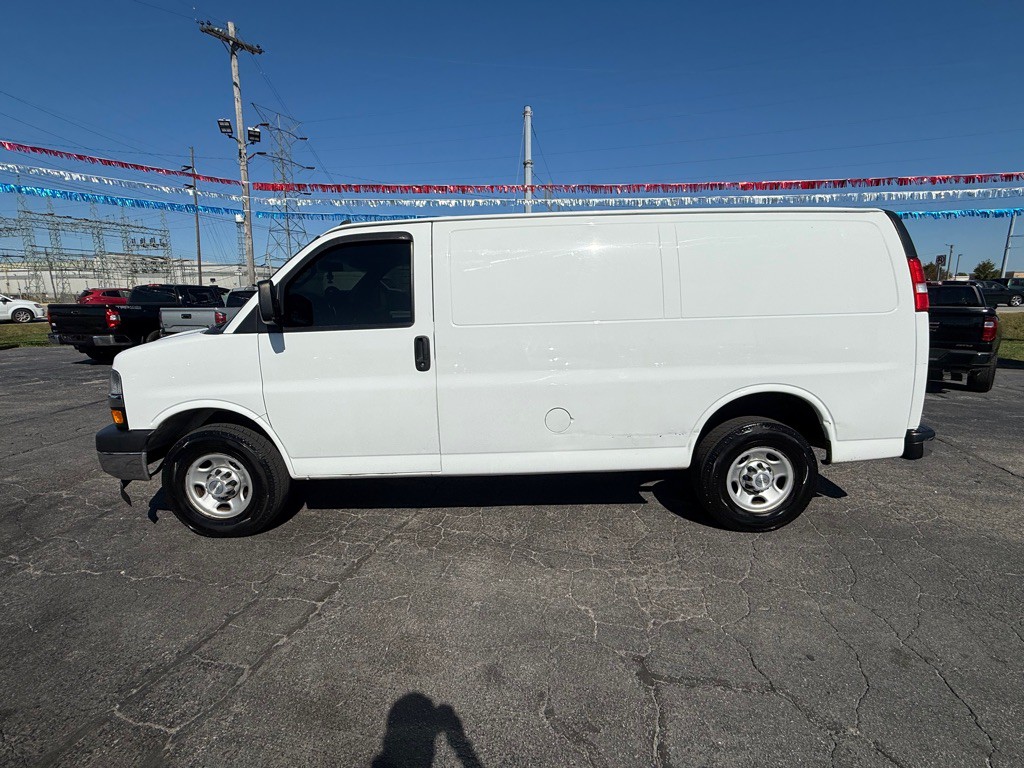 2019 Chevrolet Express Image 8