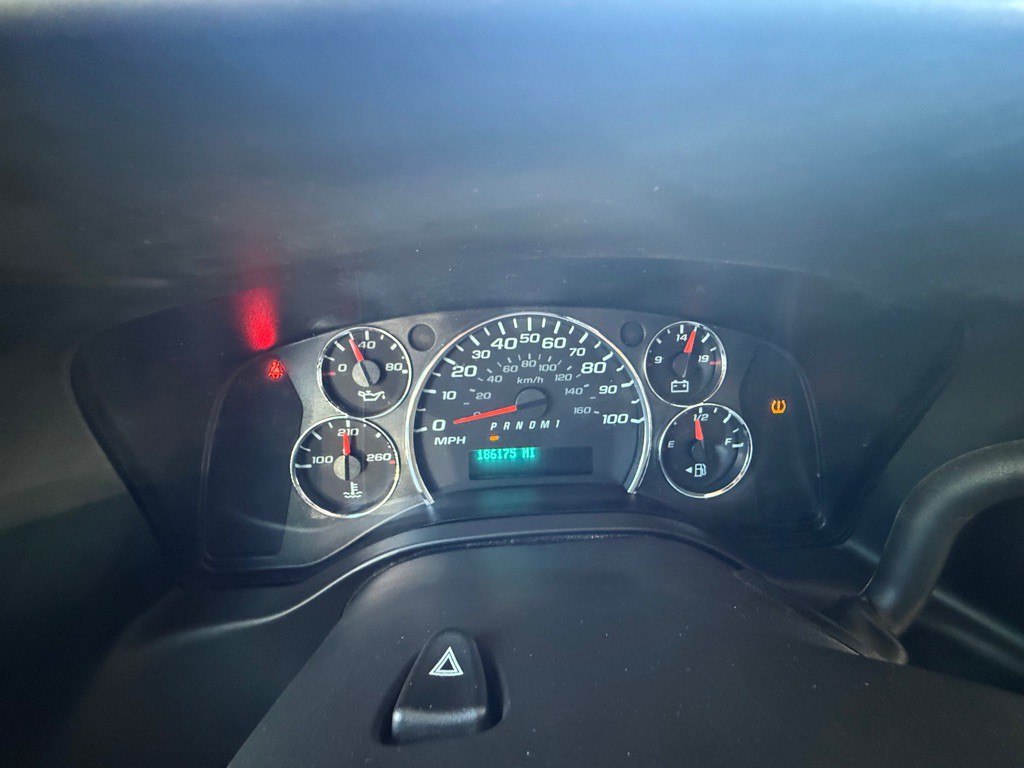 2019 Chevrolet Express Image 10