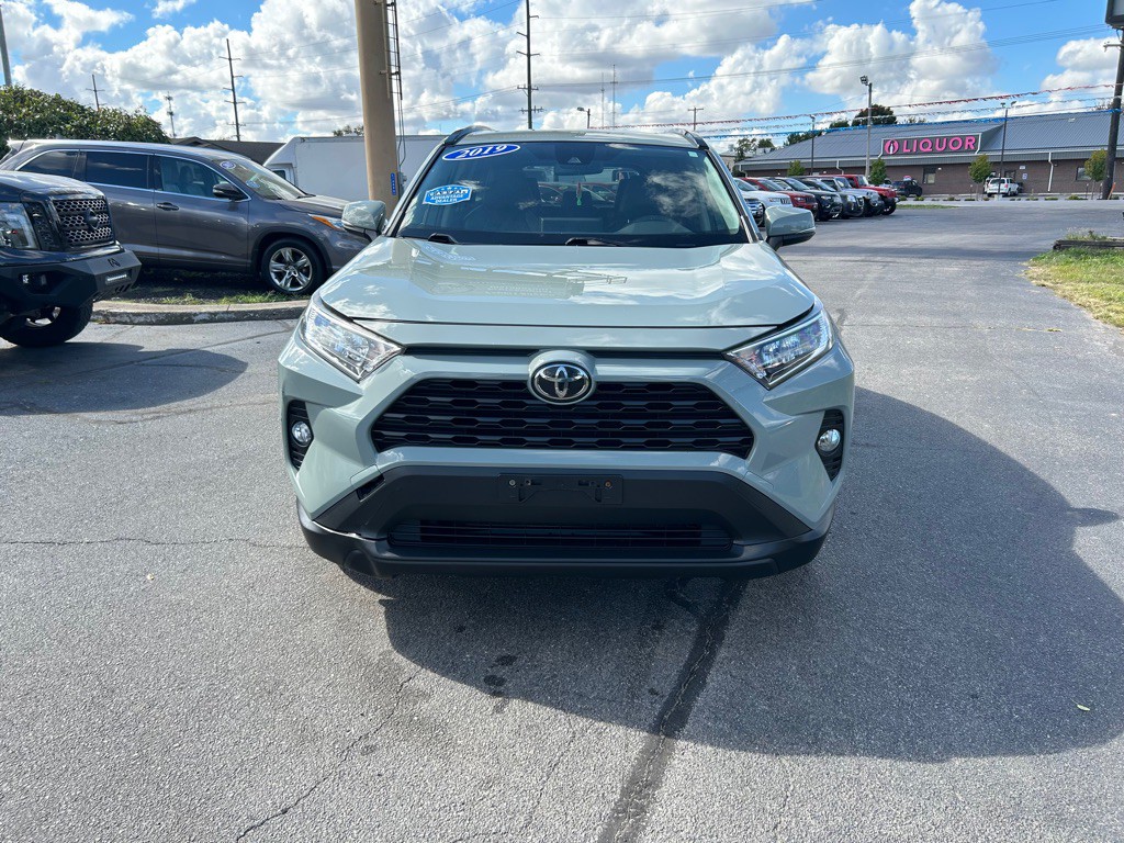 2019 Toyota Rav4 Image 3