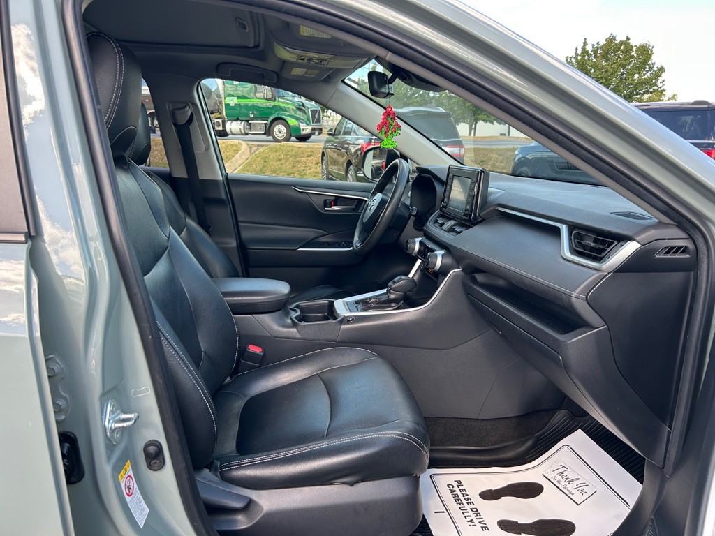 2019 Toyota Rav4 Image 11