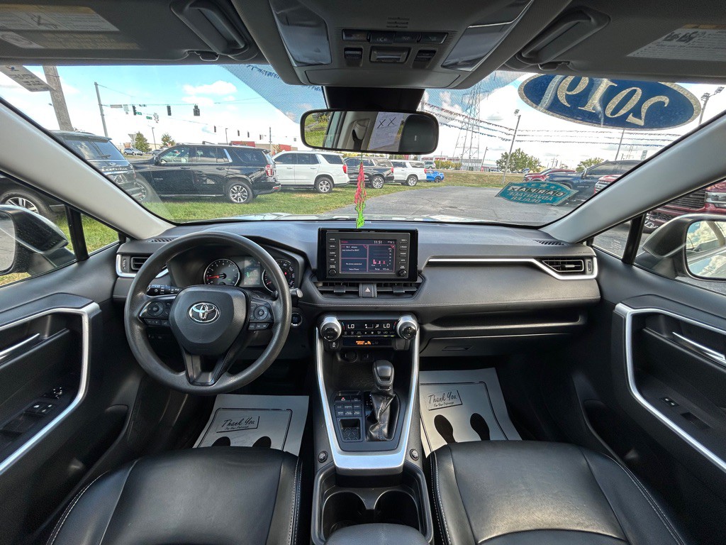 2019 Toyota Rav4 Image 16
