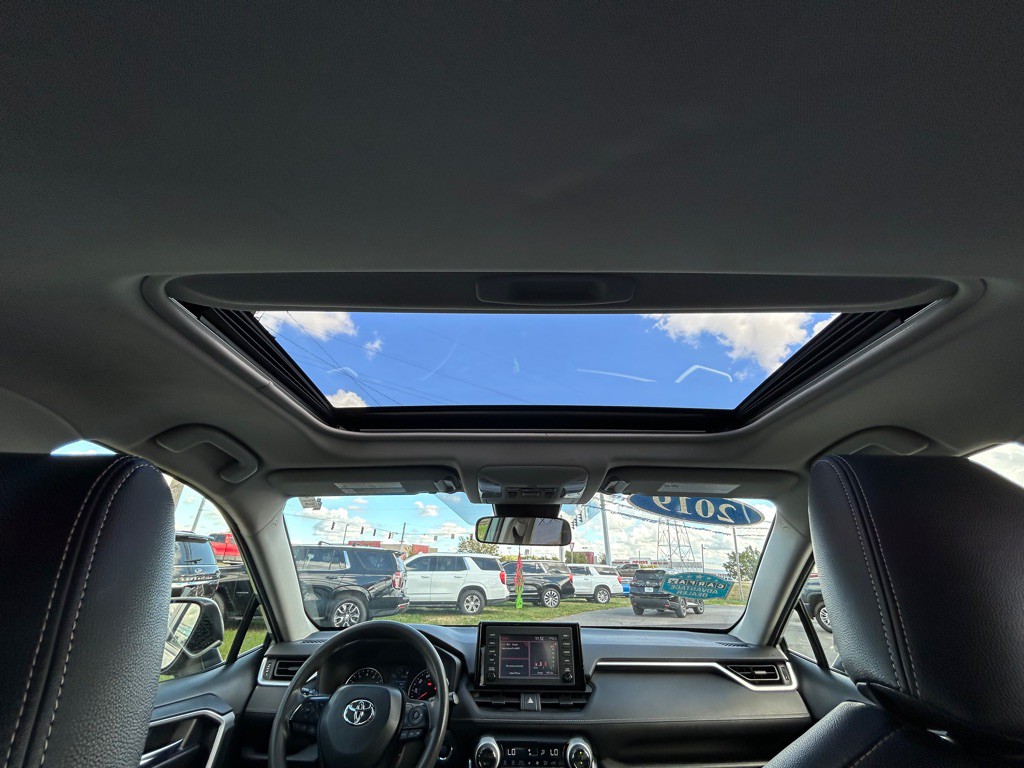 2019 Toyota Rav4 Image 21