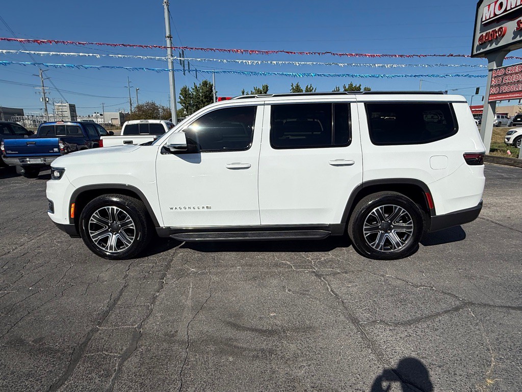2022 Jeep Wagoneer Image 9