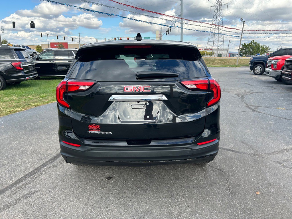 2018 GMC Terrain Image 8