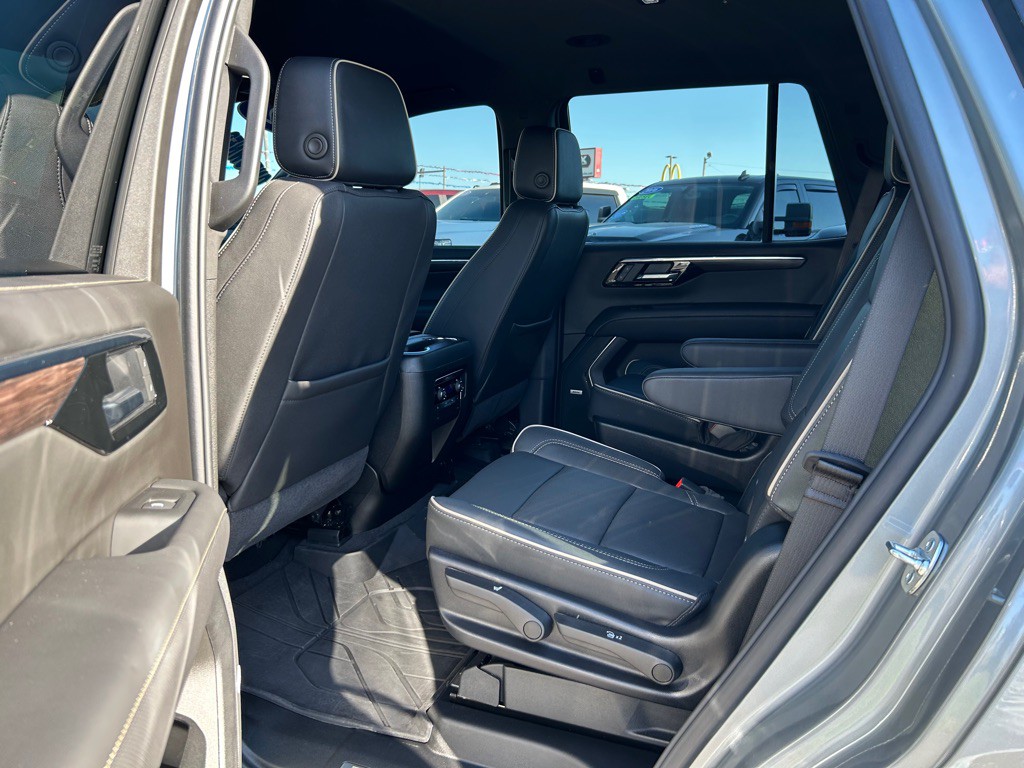2025 Chevrolet Tahoe Image 15