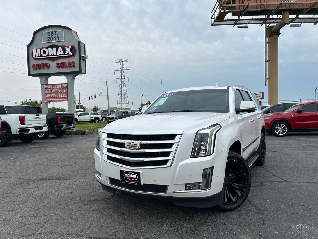 2018 Cadillac Escalade Image 2