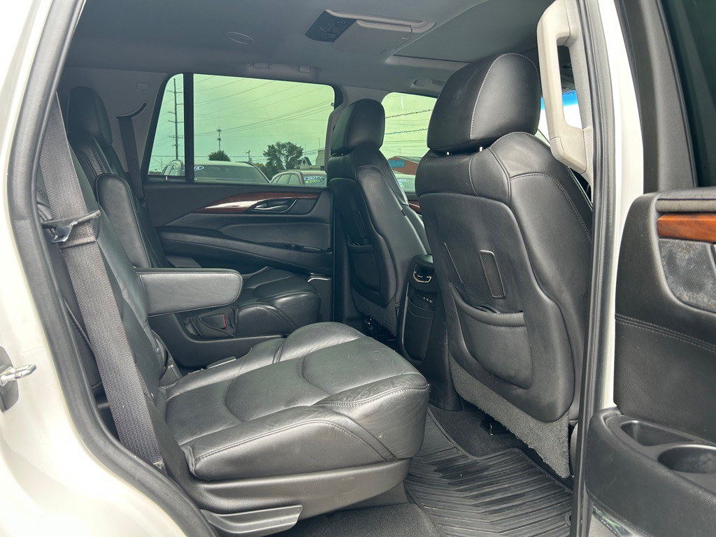 2018 Cadillac Escalade Image 12