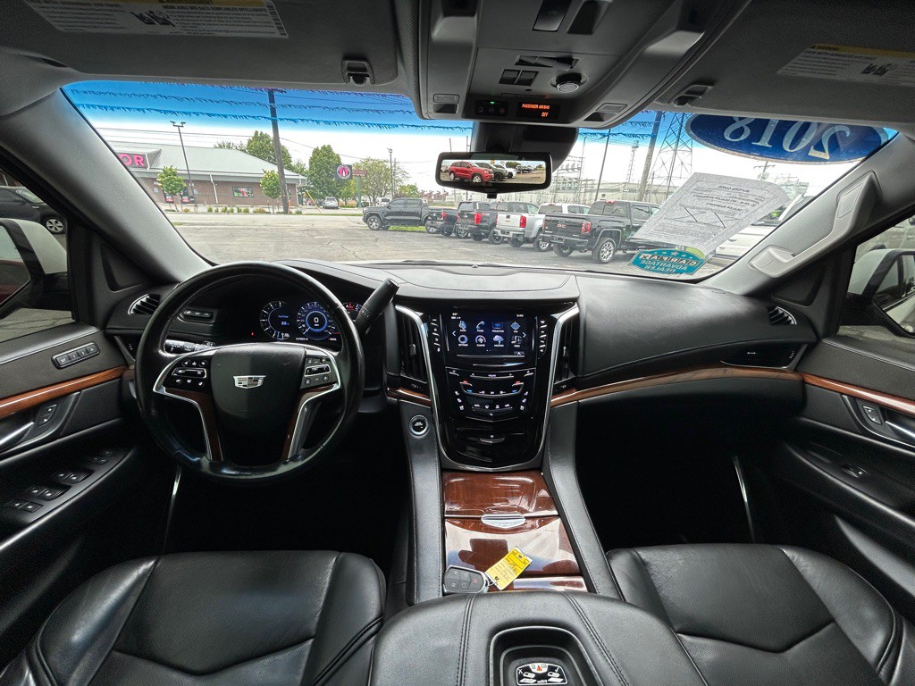 2018 Cadillac Escalade Image 17