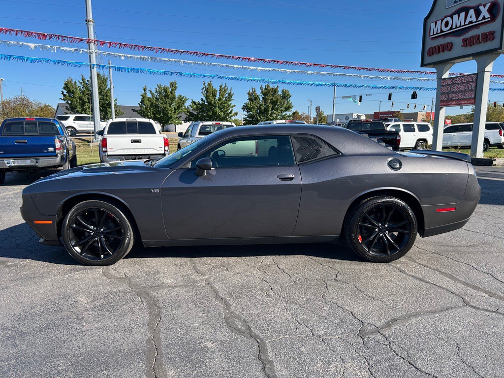 2016 Dodge Challenger Image 6