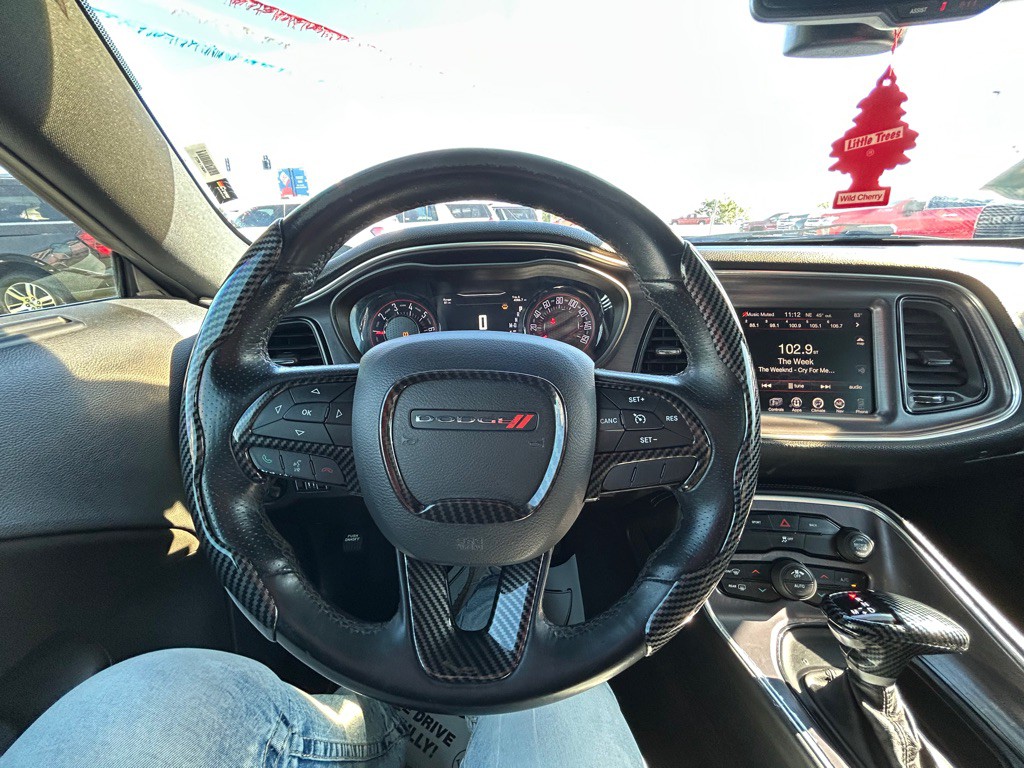 2016 Dodge Challenger Image 15