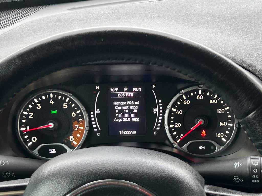 2017 Jeep Renegade Image 18
