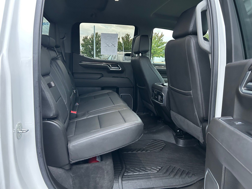 2023 Chevrolet Silverado 1500 Image 12
