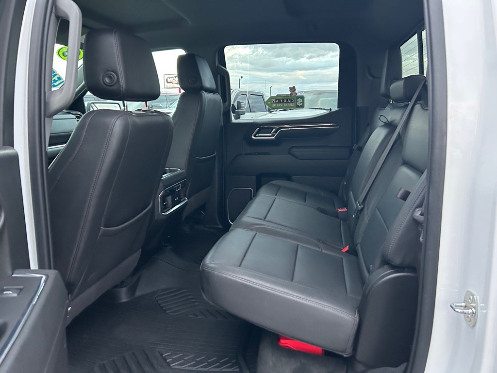 2023 Chevrolet Silverado 1500 Image 13