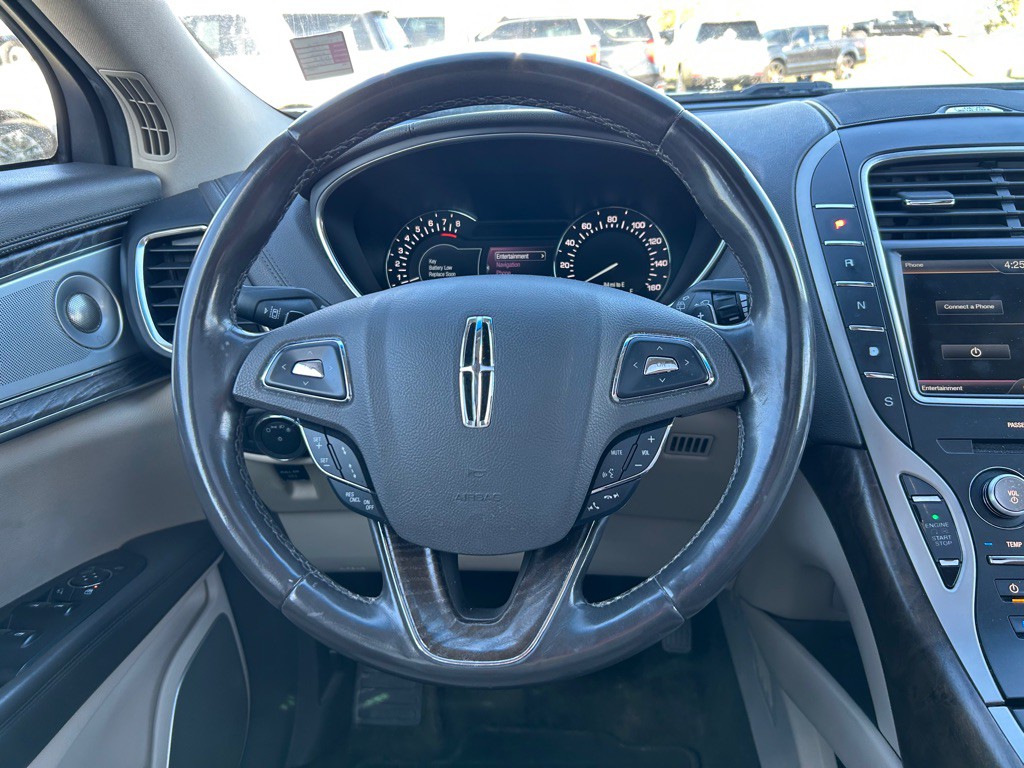2016 Lincoln MKX Image 18