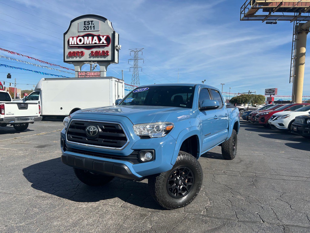 2019 Toyota Tacoma Image 2